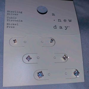 Earnings new never worn